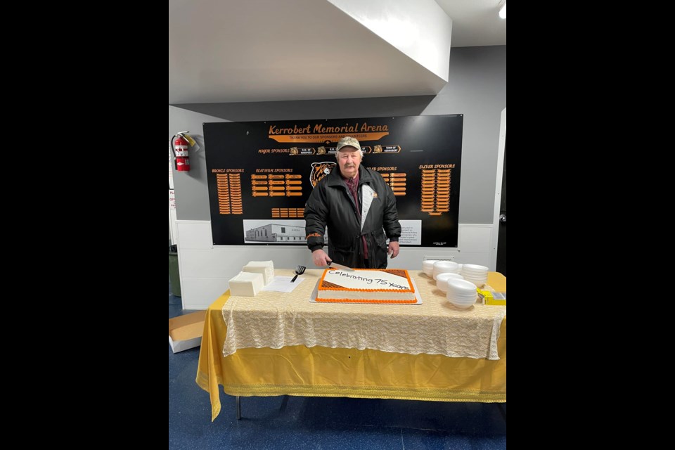 Former arena employee for over 30 years, Rob Cholin, was given the task of cutting the anniversary cake.