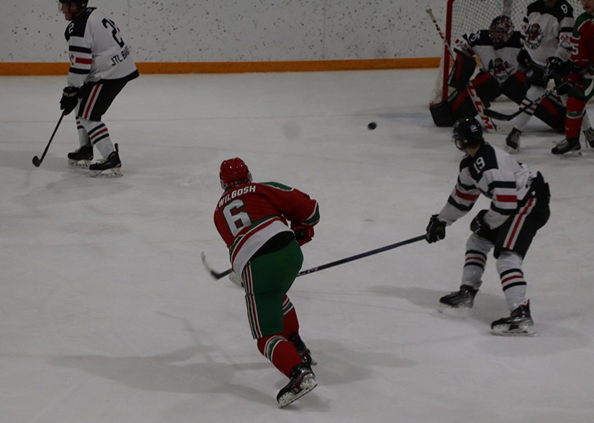 Vaughn Wilgosh of Canora scored the winning goal for the Cobras on a power play late in the second period for a 2-1 Canora win over the visiting Swan Valley Axemen.

