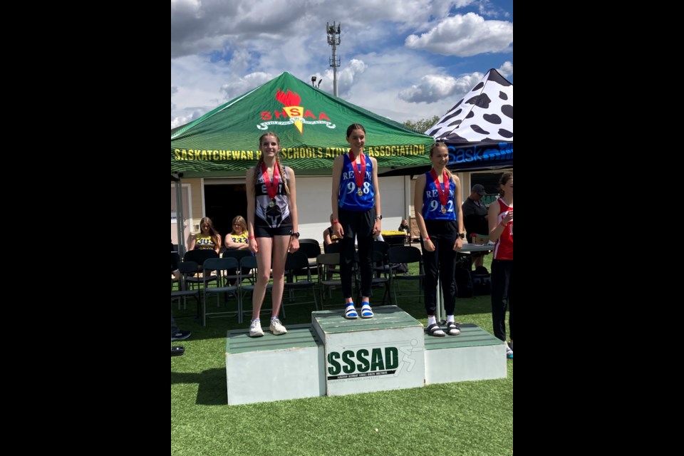 Luseland student, Lily Holman, took home two silver medals for her 800 m and 1,500 m events at the SHSAA provincial track and field meet in Saskatoon.