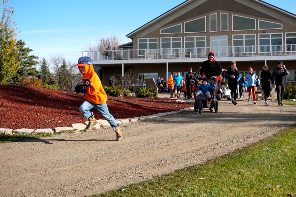 About 40 people Ran the Course with Fresh Air Fitness on Saturday at the TS&M Woodlawn Golf Course. Photo by Anastasiia Bykhovskaia                               