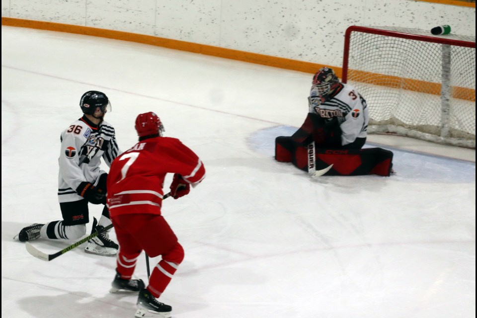 Goalie Luke McKechnie made numerous big saves for the Yorkton Terriers against the Notre Dame Hounds on Jan. 18 in Canora, allowing the Terriers to jump out to a 3-0 second period lead. Unfortunately for the Terriers, Notre Dame mounted a furious late comeback and earned a 4-3 win. 