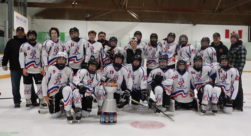 The Highway 9 Predators were the champions of the U15 hockey tournament in Canora on Nov.2-3. From left, were: (standing) Jeff Sznerch (assistant coach), Bostin Smith, Gavin Erickson, Emmett Demchuk, Emmett Lukey, Terry Demchuk (coach), Cameron Sznerch, Shiloh Leson, Carter Moekerk, Kasen Heshka, Declan Lowe, Levi Coleman, Lise Nokinsky, Jared Lukey and Riley Erickson (coaches); and (kneeling) Zarin Godhe, Wade Vangen, Nate Korpusik, Ethan Balawyder, Caden Doogan, Mason Reine, Carson Chernoff and Ashton Strelioff.