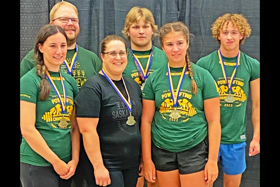 Weyburn powerlifters who won medals in the bench press gathered at the Western Canadian championships in Brandon over the Aug. 10-13 weekend. From left to right are Charlene Cossar, Ryan Fowler, Heidi Fowler, Owen Istace, Natalie Butz nad Kieran Hamel.