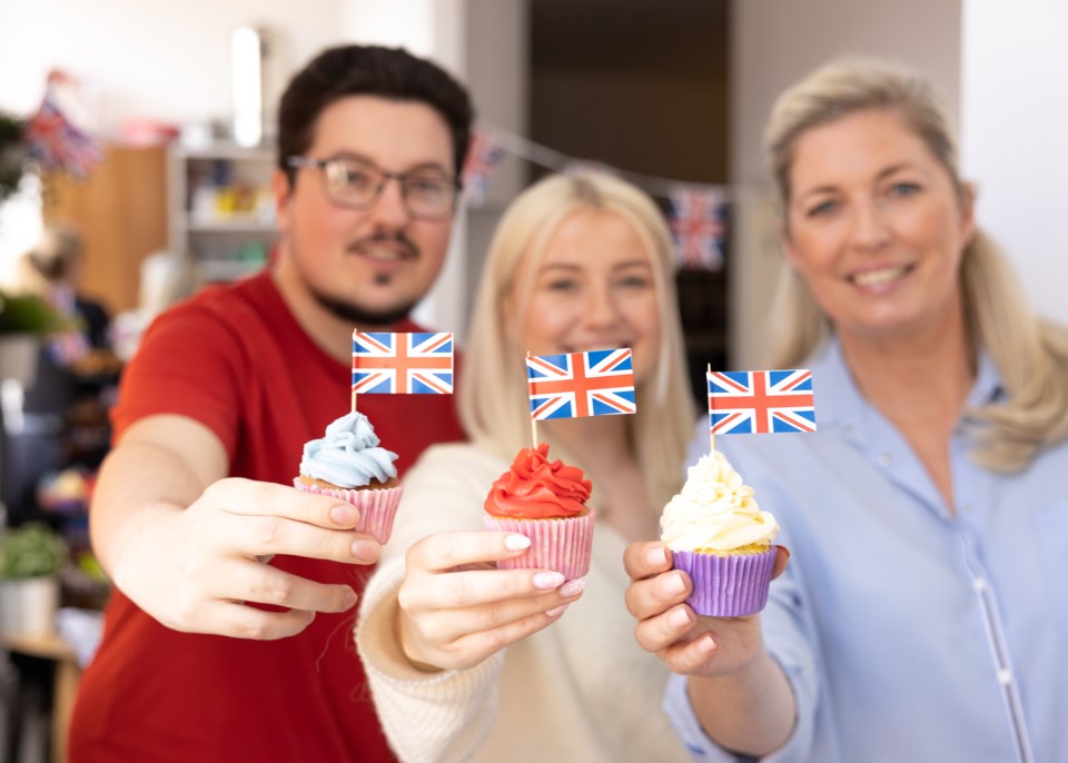 british-cupcakes-coronation