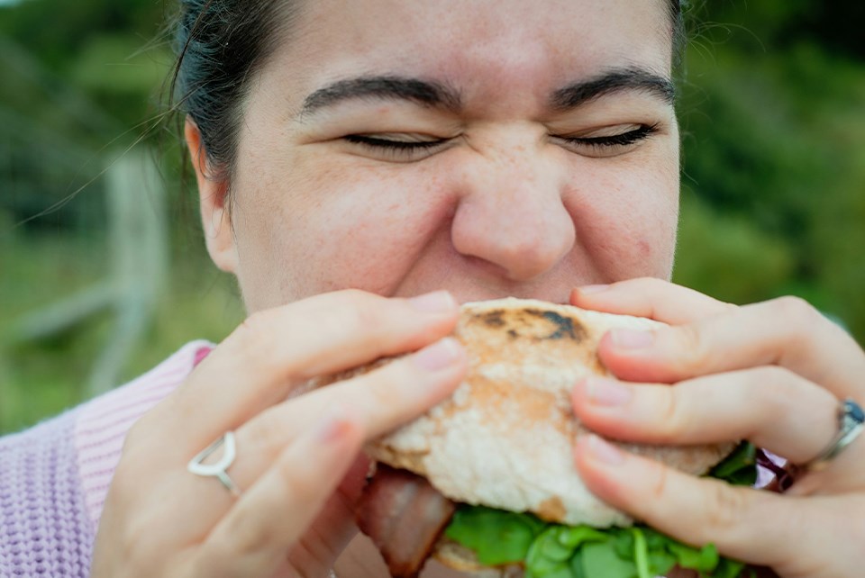 eating-unsplash