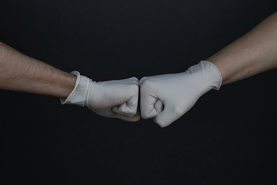 gloves-unsplash