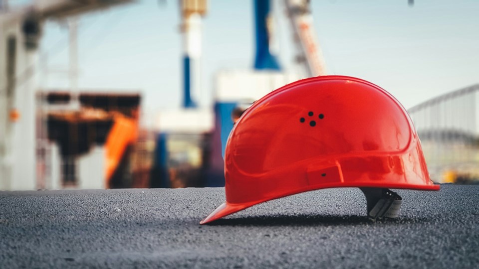 hardhat-unsplash