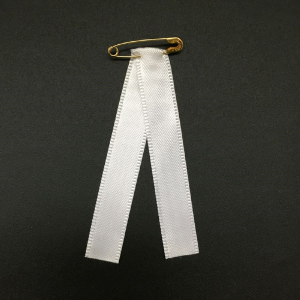 whiteribbonfabricpin-priceperpackeachpackcontains50ribbons