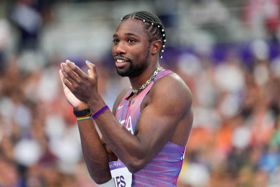 FILE - Noah Lyles, of the United States, competes during the men's 200-meter semifinal at the 2024 Summer Olympics, Wednesday, Aug. 7, 2024, in Saint-Denis, France. (AP Photo/Bernat Armangue, File)