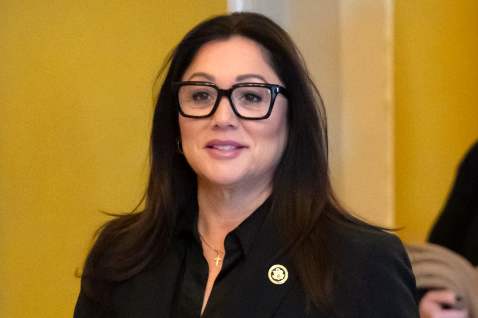 FILE - Former Rep. Lori Chavez-DeRemer, R-Ore., President-elect Donald Trump's pick for Secretary of Labor, left, is pictured on Capitol Hill, Jan. 14, 2025, in Washington. (AP Photo/Mark Schiefelbein, File)