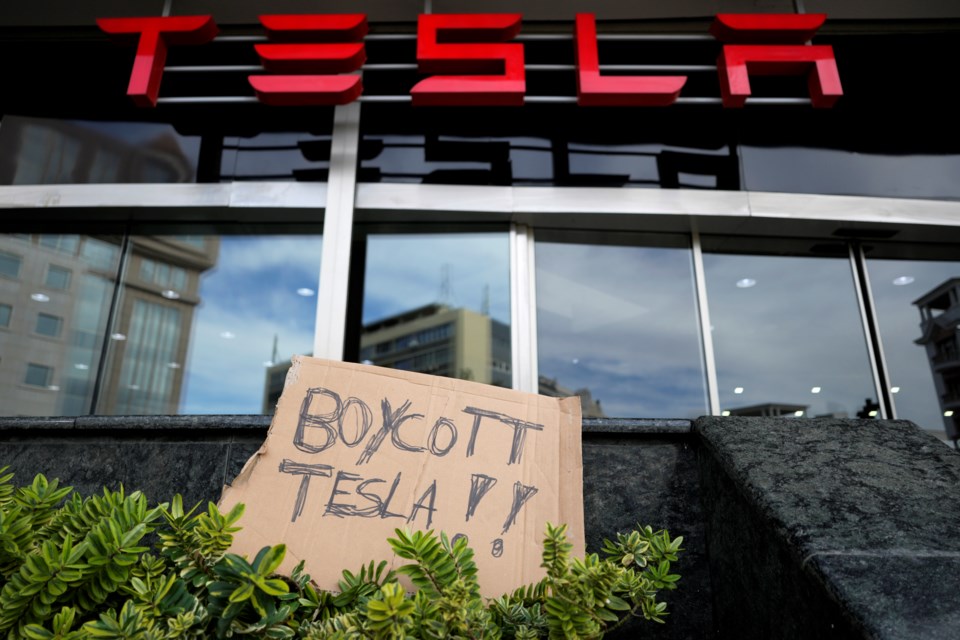 Portugal Tesla Protest