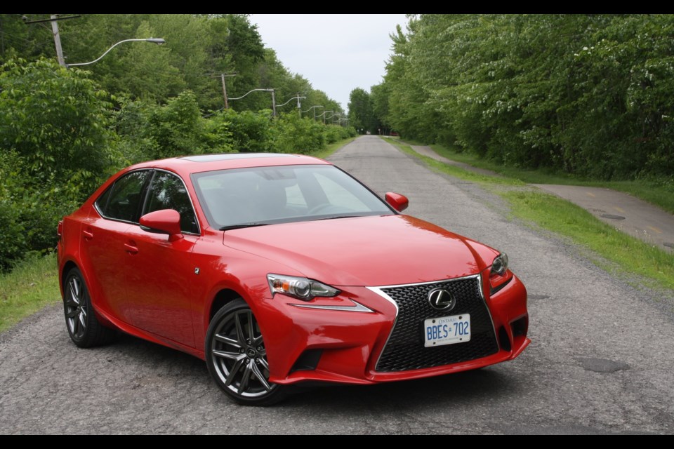 2016 Lexus IS 200t Credit Michel Deslauriers