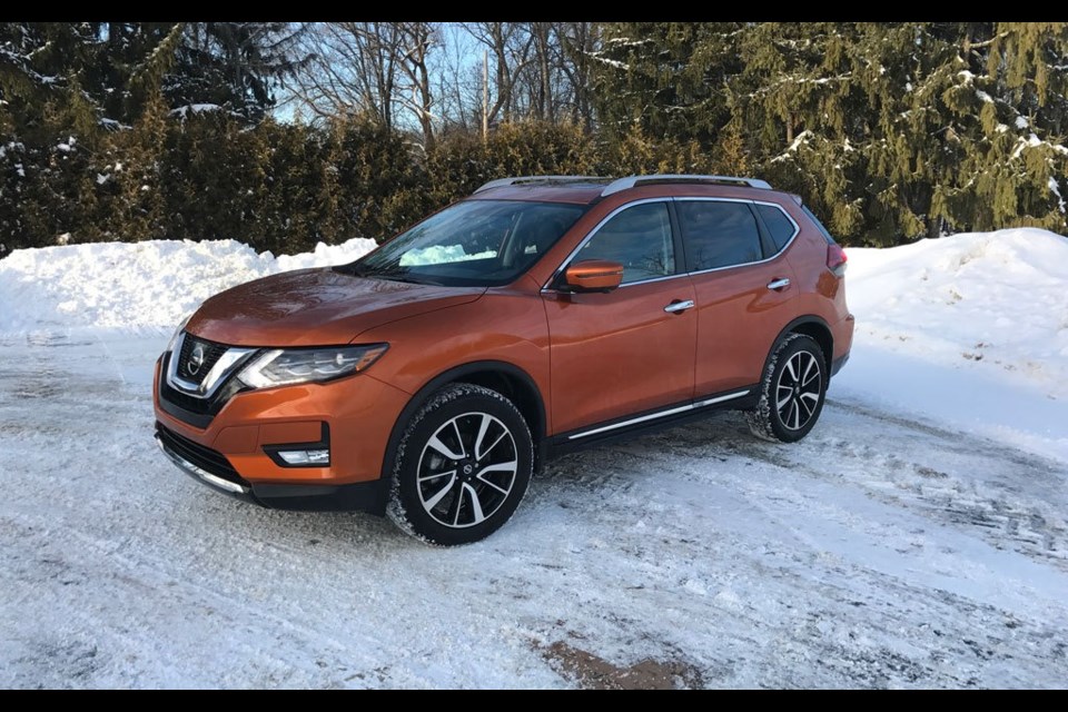 2017 Nissan Rogue SL Platinum Credit Danny Geraghty