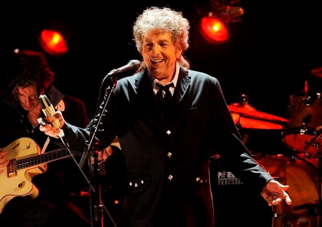 Bob Dylan to accept Nobel Prize for literature this weekend