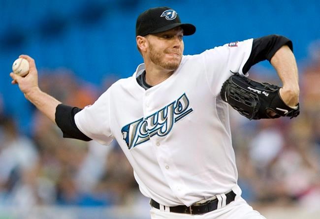 Roy Halladay, Former MLB Pitcher Killed in Small Plane Crash, Was New Pilot