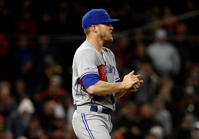 Smoak's RBI single lifts Blue Jays to extra-innings win over