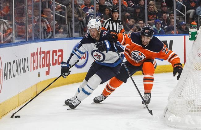 Oilers' Connor McDavid to return from illness vs. Jets