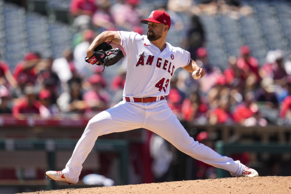 Ohtani homers twice, including career longest at 459 feet, Angels