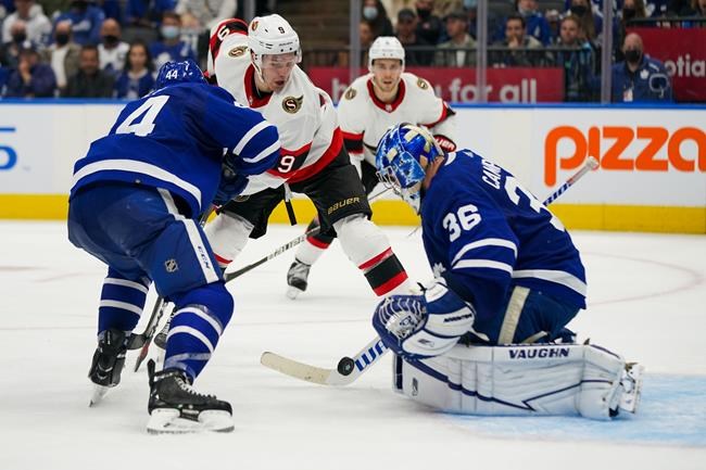 Kerfoot, Bunting help Maple Leafs beat Senators 3-1
