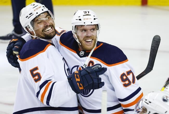 Led by McDavid, Oilers dominate Flames in latest Battle of Alberta