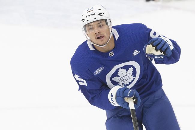 Toronto Maple Leafs winger Wayne Simmonds out 6 weeks with broken wrist -  ESPN