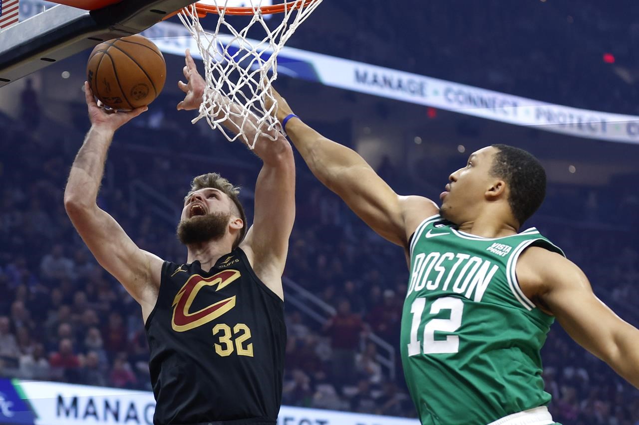 Ex-Celtics guard Matt Ryan hits buzzer-beating 3-pointer for Lakers vs.  Pelicans 