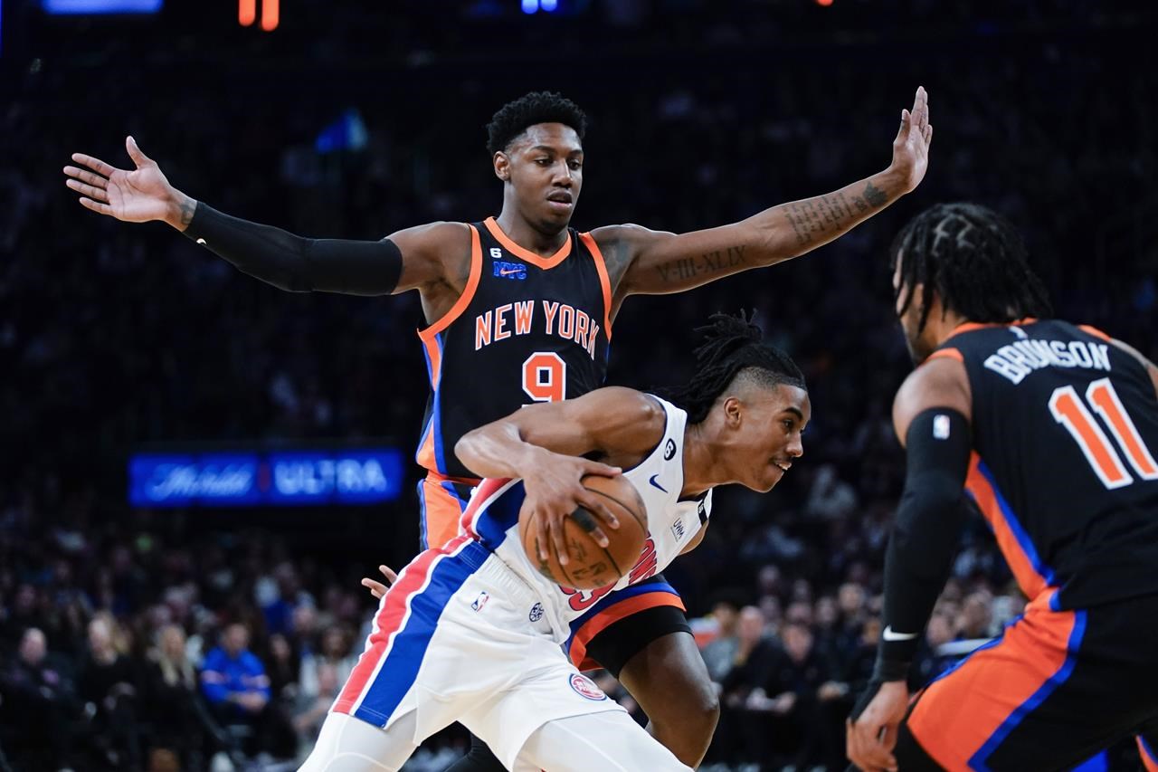 Knicks' RJ Barrett breaks Thunder curse with 25-point roar