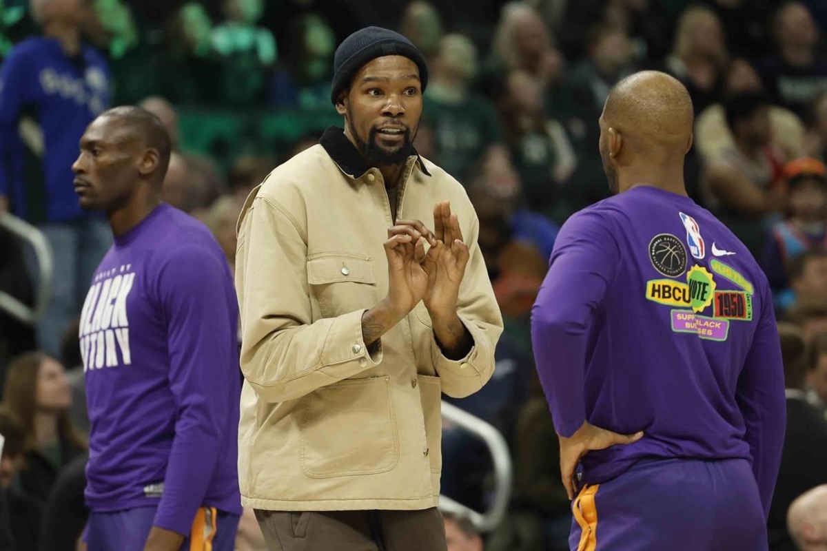 Bucks outlast Suns 104-101 for 14th consecutive victory - Seattle