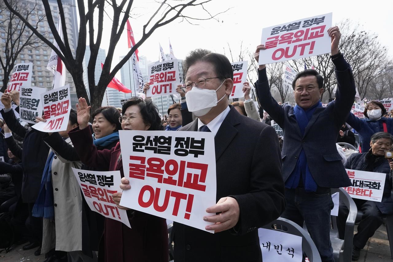 North Korea joins South Korean protest over Japan's 'Rising Sun