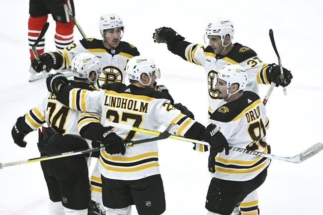 Red-hot Raddysh nets hat trick, Blackhawks top Bruins 6-3