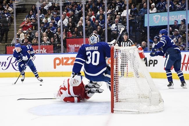 Maple Leafs' Matt Murray day to day with head injury after collision with  Lucas Raymond - The Athletic