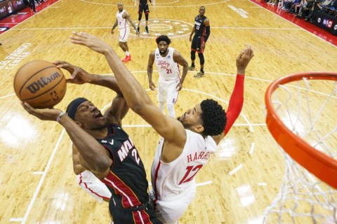 Gilgeous-Alexander leads Thunder rebuild after stars exodus