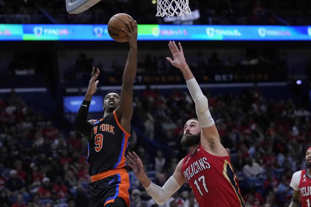 Randle, Brunson lead Knicks to a 116-114 victory over the Atlanta