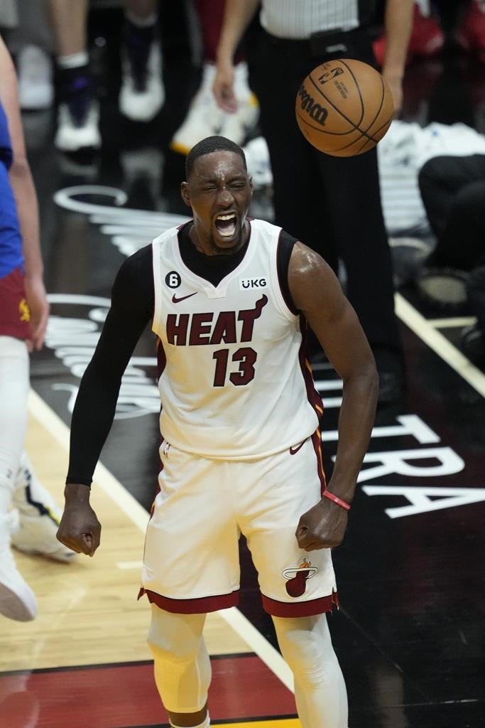 Duncan Robinson leads balanced scoring attack as Heat hold on to