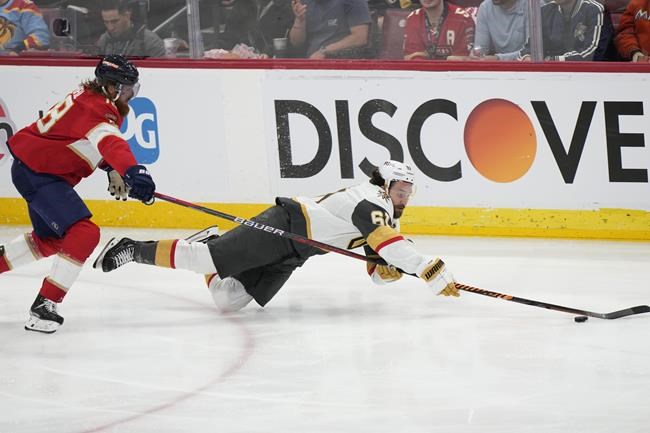 Golden Knights hold off Panthers 3-2, move win from Stanley Cup title