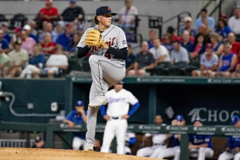 Marlins' Yuli Gurriel scratched vs. Red Sox after taking grounder