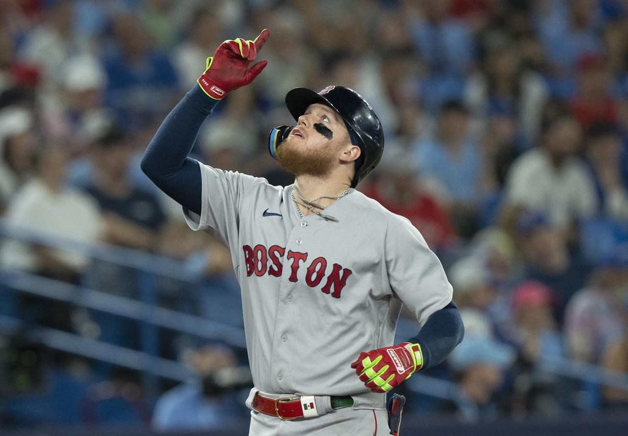 News Photo : Alex Verdugo of the Boston Red Sox in action