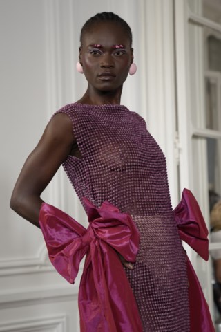 Anderson's couture craftmanship captivates at Loewe for Paris