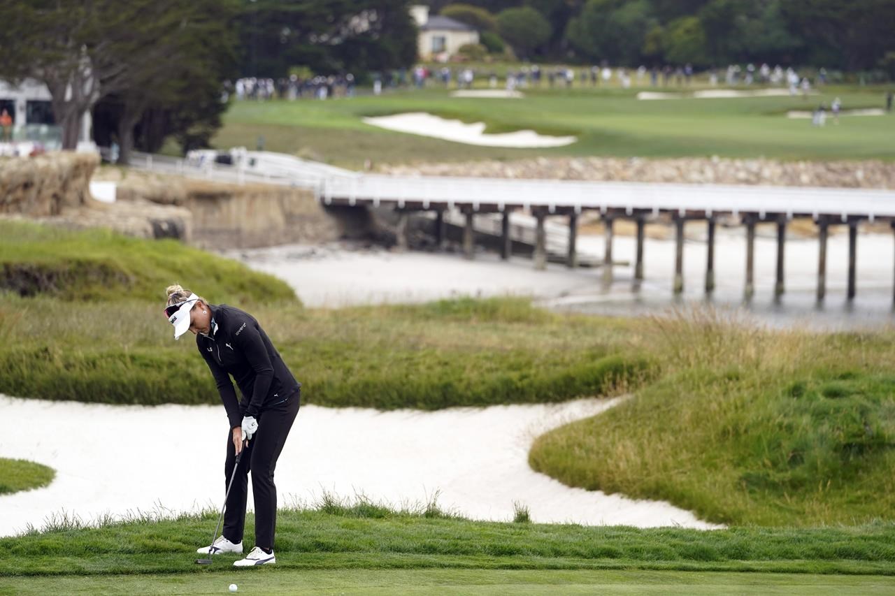 Xiyu Janet Lin soaks up Pebble Beach views and shares lead with Hyo Joo Kim at US Womens Open photo