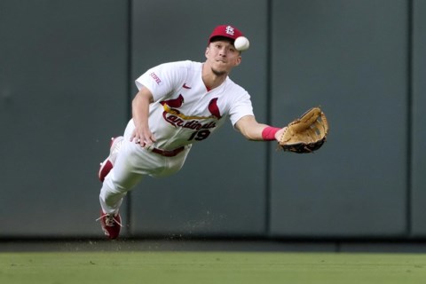 Diamondbacks All-Star Carroll injures right arm on swing against Mets