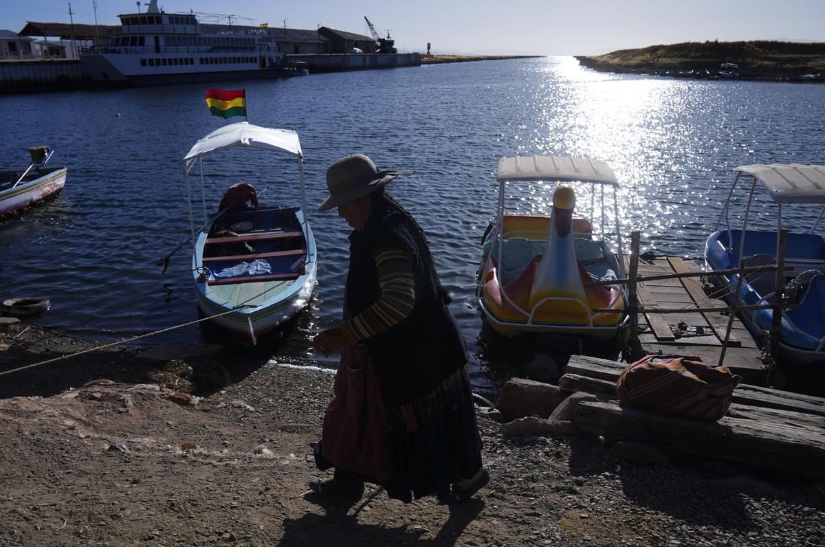 a-drought-alert-for-receding-lake-titicaca-has-indigenous-communities