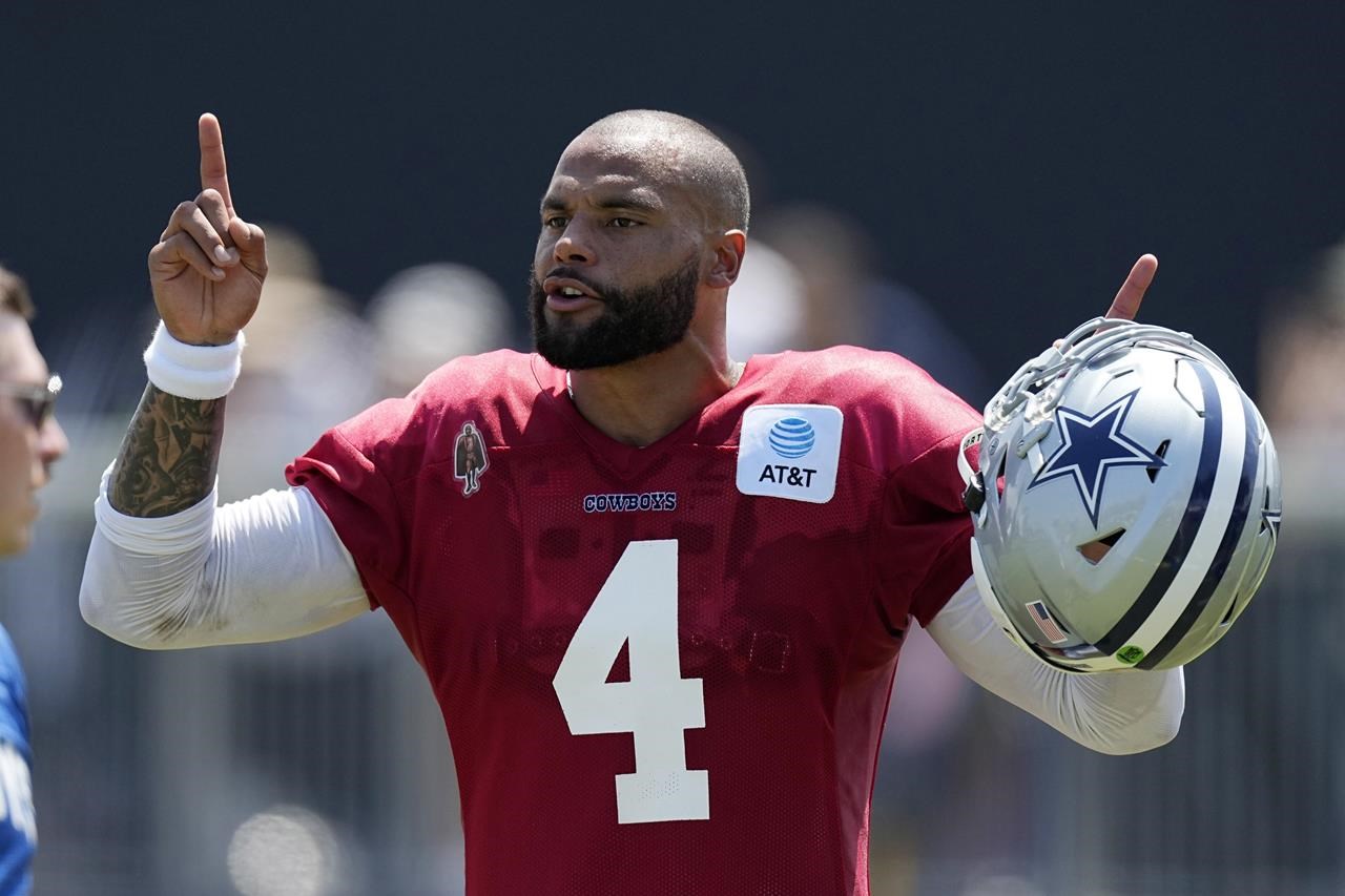 Dallas Cowboys QB Dak Prescott Looks Great During Training Camp! 