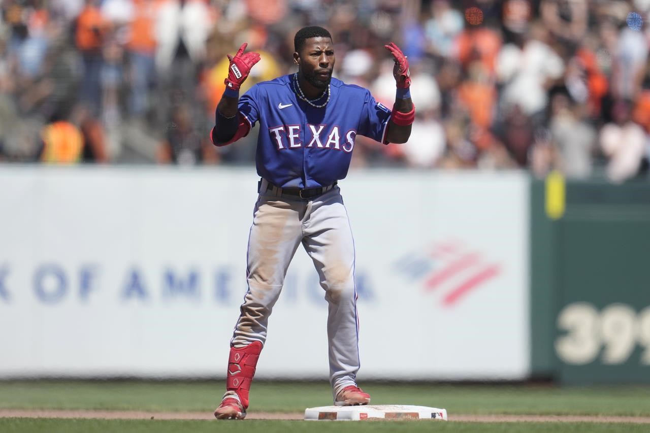 Rangers shortstop Corey Seager doubles, drives in two runs in