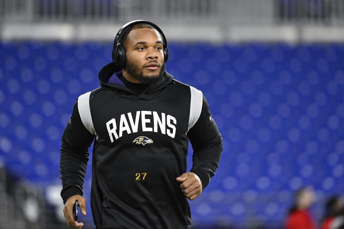 Ravens' DeCosta is excited to see Dobbins play, but he'll keep