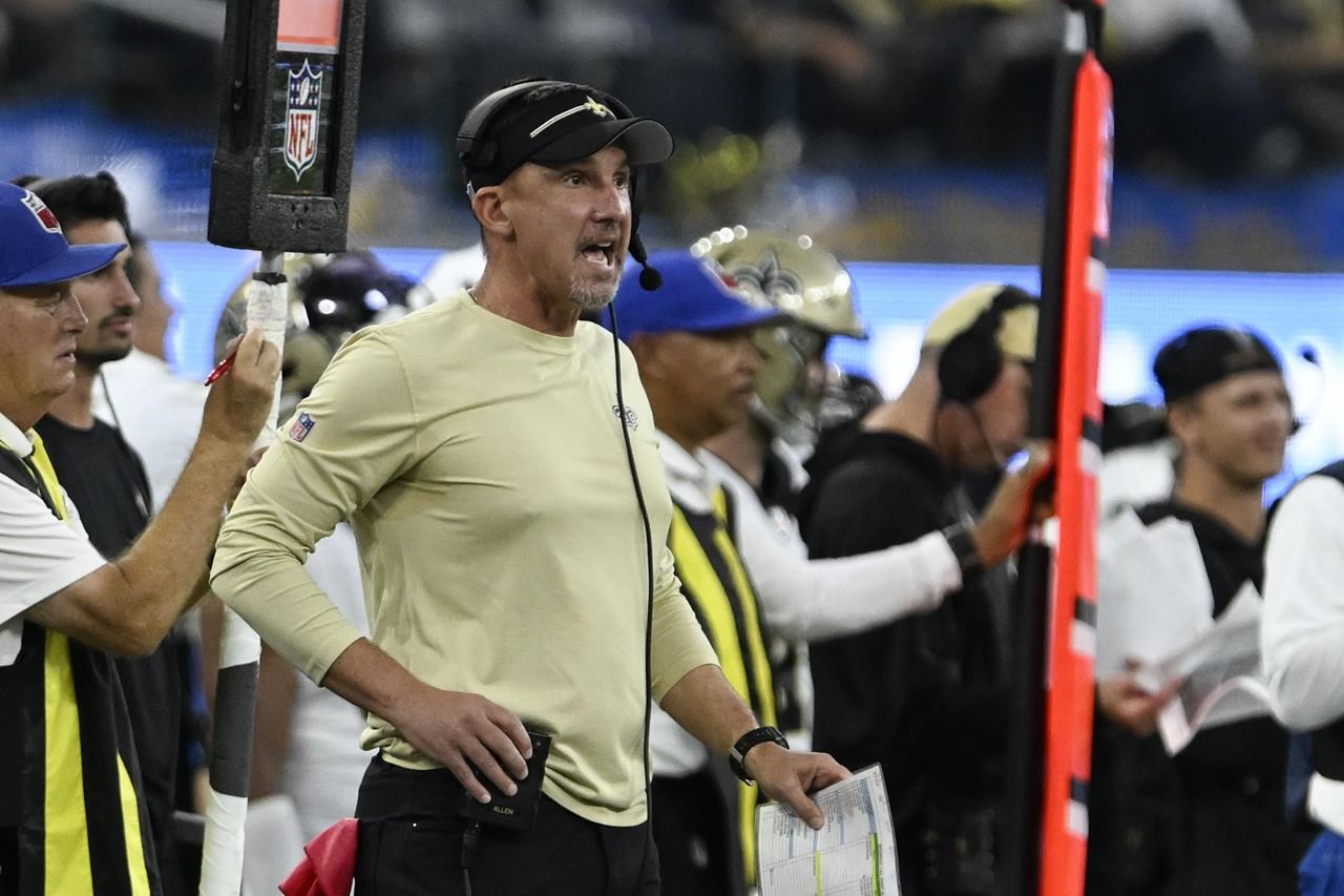 Winston directs 3 scoring drives as Saints hold on for 22-17 victory over  Chargers