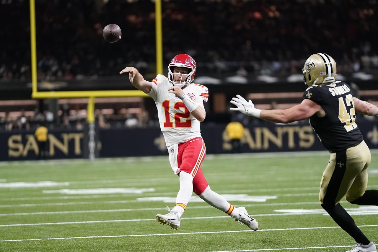 Backup job to Chiefs QB Patrick Mahomes remains tight as preseason