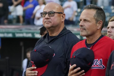 Padres' Robert Suarez ejected for sticky substance before throwing single  pitch