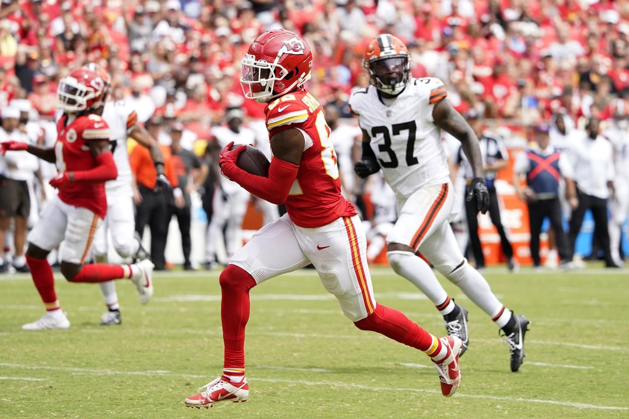 Chiefs Make Noteworthy Roster Move Following Travis Kelce Injury