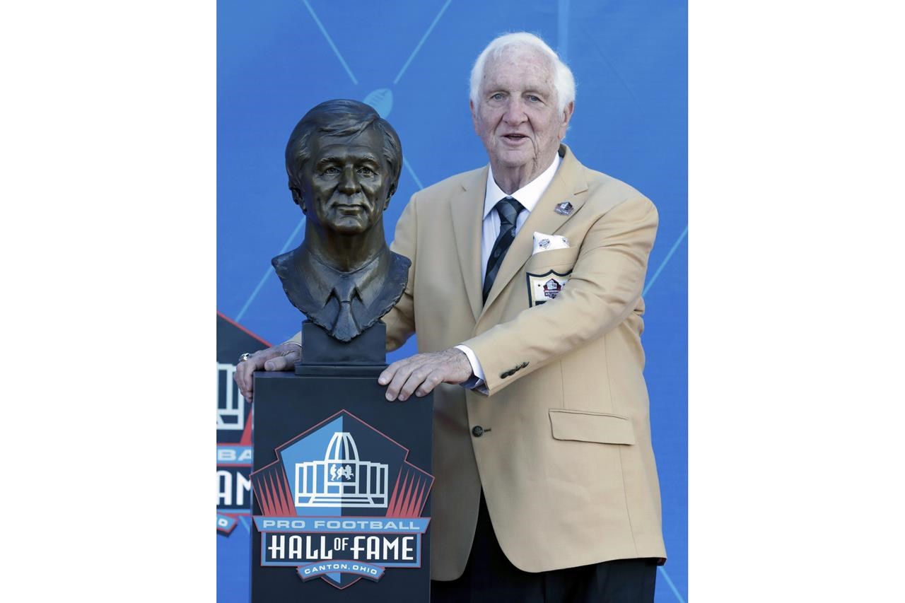 Hall of Famer Gil Brandt, who helped build Cowboys into 'America's Team,'  dies at 91 