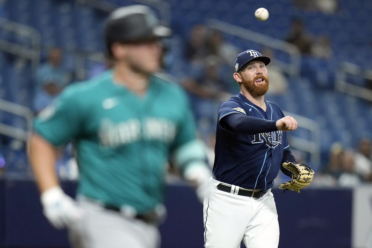 Castillo wins 6th straight decision, Mariners beat Rays 1-0 in